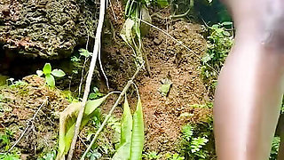 Srilanka mom fruit dildo outdoor mastbrate sexy girl in nighty dress fuck by fruit