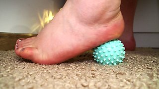 Foot and Massage Ball: Dance of Silence