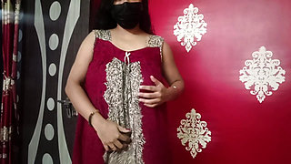 Homemade Indian MILF Pallavi in Uniform - Indian MILF Close-Up Masturbation, Wet Foreplay & Big Jiggly Tits