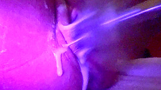 Whore loves showing her loose used cunt getting railed by machine