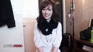 Voluptuous Emiri's japan video