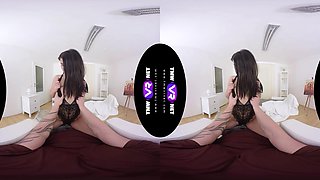 Sexy Brunette's Fantasy Is To Suck A Big Cock - Sexlikereal
