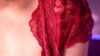 Hot chunky MILF glamour solo