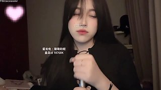 Lulu sticky tongue cleaning aceasmr