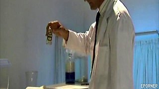 Glamour cougar temptress incredible sex clip