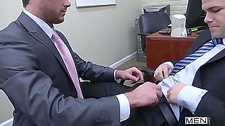 Two Guys Fuck On Desk In Office