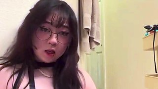 Korean wife on couch Amateur Asian Japanese Korean Webcams