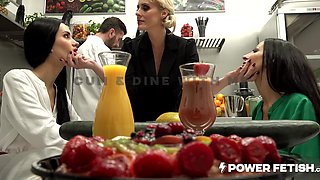 Hardcore Kitchen FFFM Foursome in a Mess of Mashed Food - POWER FETISH
