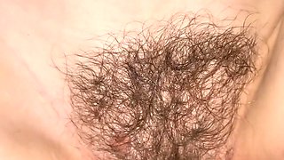 Quick Cumshot on Hairy Pussy Bush in Missionary