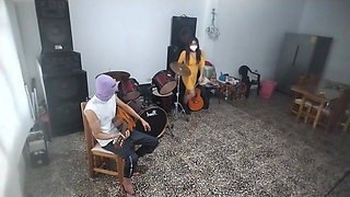 I Masturbate in the Classroom While Fantasizing About Fucking My Friend