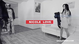 Nicole Love Is Looking For Guys To Work On Her, The Result Is Great Pissing Improvement Iv159