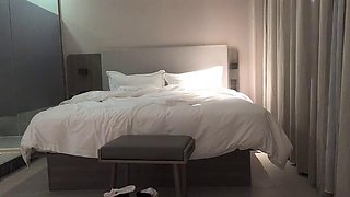 Wenxuan TanhuaOnline appointment with a lady in the hotel candid photo 2
