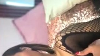 Amanda Black and Nikky Thorne hand sex toy do fist fuck