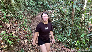 Date in MAGICAL and DISTANT PLACE with adventurer ends in OUTDOOR sex