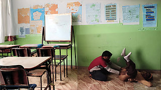 Desi Village College Couples Fucking in Classroom