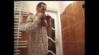 She Seduced His Friend While He Was Taking a Bath and Then She Suck a Big Cock of His Friend