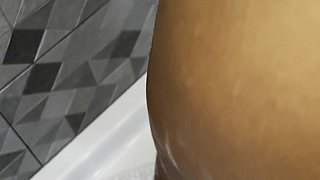 Pee in the Shower, I Enjoying the Golden Cup