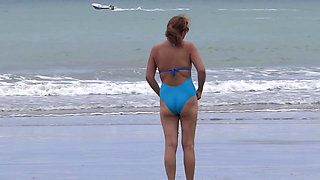 I Get Excited on the Beach and I Take My Husband's Best Friend to Fuck Me, His Cock Is Delicious