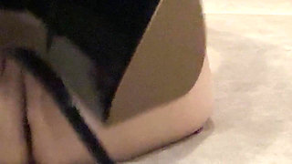 Insert the Vibrator Into Your Vagina and Turn on Different Speeds, Then Pee and Fuck Yourself in the Ass