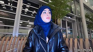 The Veiled Iranian Gets Fucked Anal In The Toilet And In A Corridor To Pay For The Plane !!! - Nadja Lapiedra