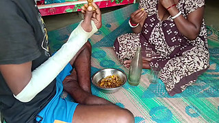 Desi bhabhi ke sath daru Piya aur doggy style chudai ki