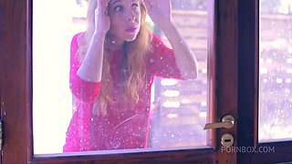 Anal Play With An Extreme & Huge Sea Monster