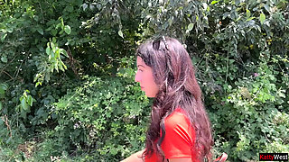 Public Blowjob in the Bushes with Stranger and Crazy Cumwalk Covered in Cum