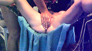 Mrspighole Has Fanny Shaved by Pighole - Slapped - Stretched to Squirt Like a Fountain
