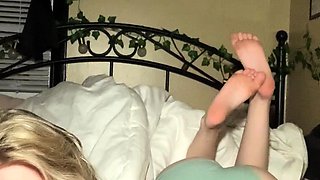 Amateur blonde teen fucks pussy and ass with toy