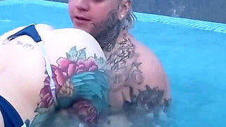 Tinder Date Ends in Outdoor Sex with Chicamocha Cannon in the Background