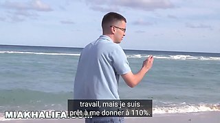 Mia Khalifa - une starlet du sex arabe enseigne à virgin comment avoir des relations sexuelles avec une femme