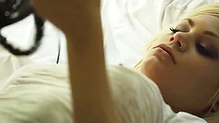 Riley Steele - In Rileys Panties Sc. 3 - Riley Steele