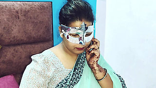 Sexy Priya Bhabhi Gave Blowjob in Green Sari.