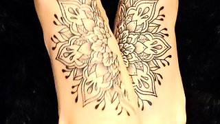 Amateur hottie solo masturbation