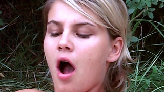 Sweet teen gets her hairy pussy licked and fucked outdoors