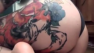 Amateur Foot Fetish Girlfriend Sucks and gives a Footjob