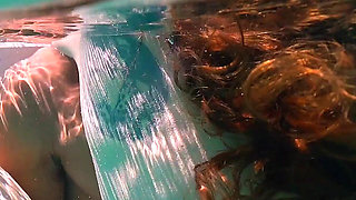 Underwater Fuck in the Pool