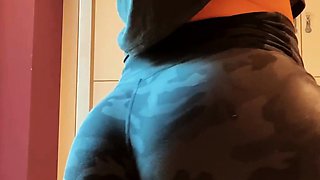 Blonde emo amateur solo masturbation