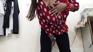Mona Aunty fingering her pussy and press boobs