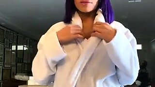 Amateur Foot Fetish Girlfriend Sucks and gives a Footjob