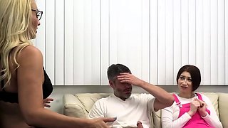 Shrink and influencer blowing dick on therapy