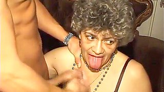 Retro Granny gets fucked