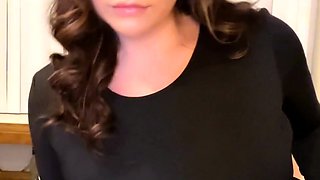 Brunette Solo Webcam Masturbation