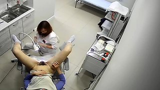 Amateur fucking while on hidden cam