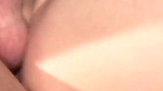 Amateur threesome in the living room sprays semen