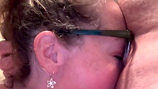 Dirty Wife Loves to Swallow