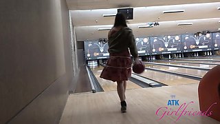 Teen girl blows him on their way to the bowling alley POV