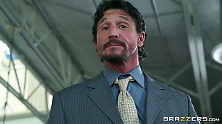 Shake Your Money Maker With Tommy Gunn, Megan Sage - Brazzers
