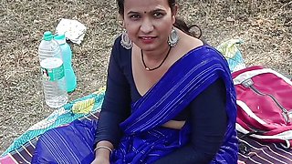 A married Kavita bhabhi fuck with lover in jungle