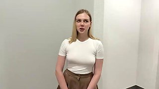 MY NEW UPSTAIRS NEIGHBOR TURNED OUT TO BE A WHORE AND SPREAD HER LEGS IN THE HALLWAY - PUBLIC SEX